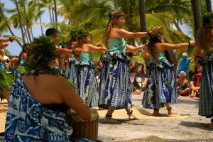 hula dancers