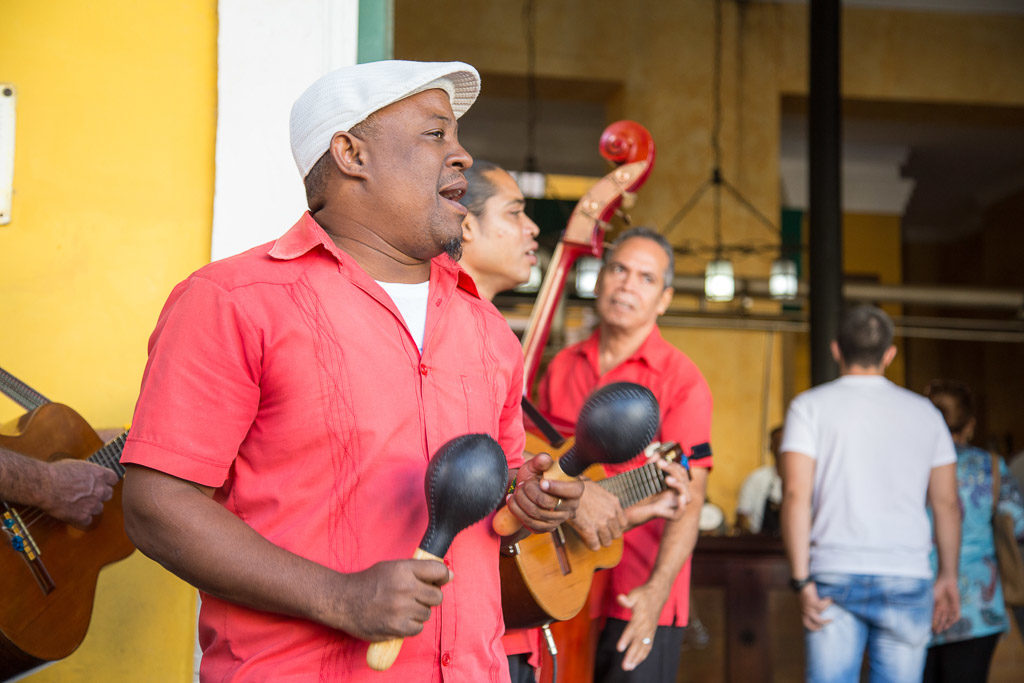 Cuba live musicians